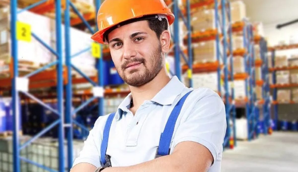 Dedeman face angajări! Ce posturi sunt disponibile și ce salarii oferă