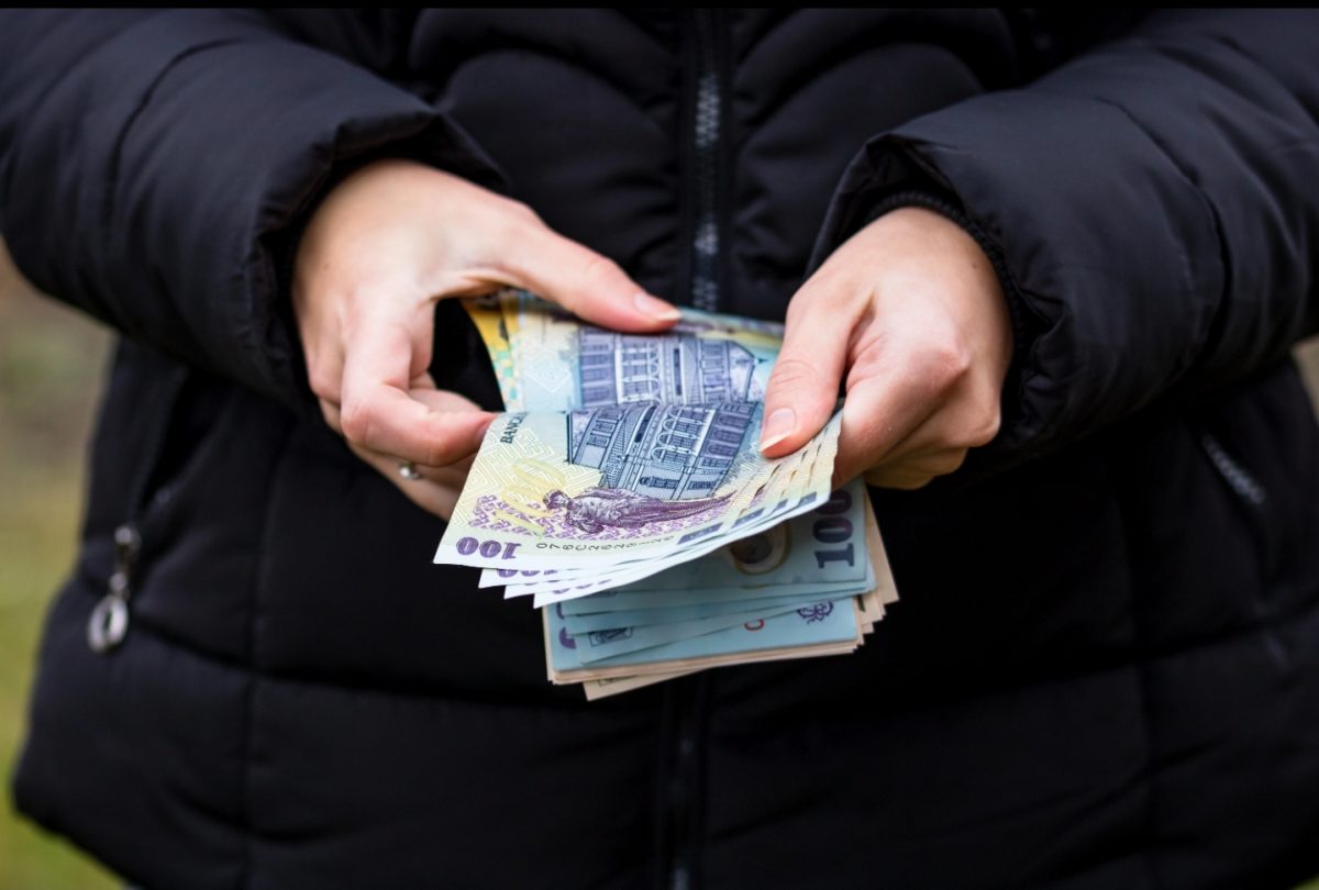 Pensii 2023. Cresc pensiile începând cu luna septembrie. Persoanele care vor lua mai mulți bani din această toamnă