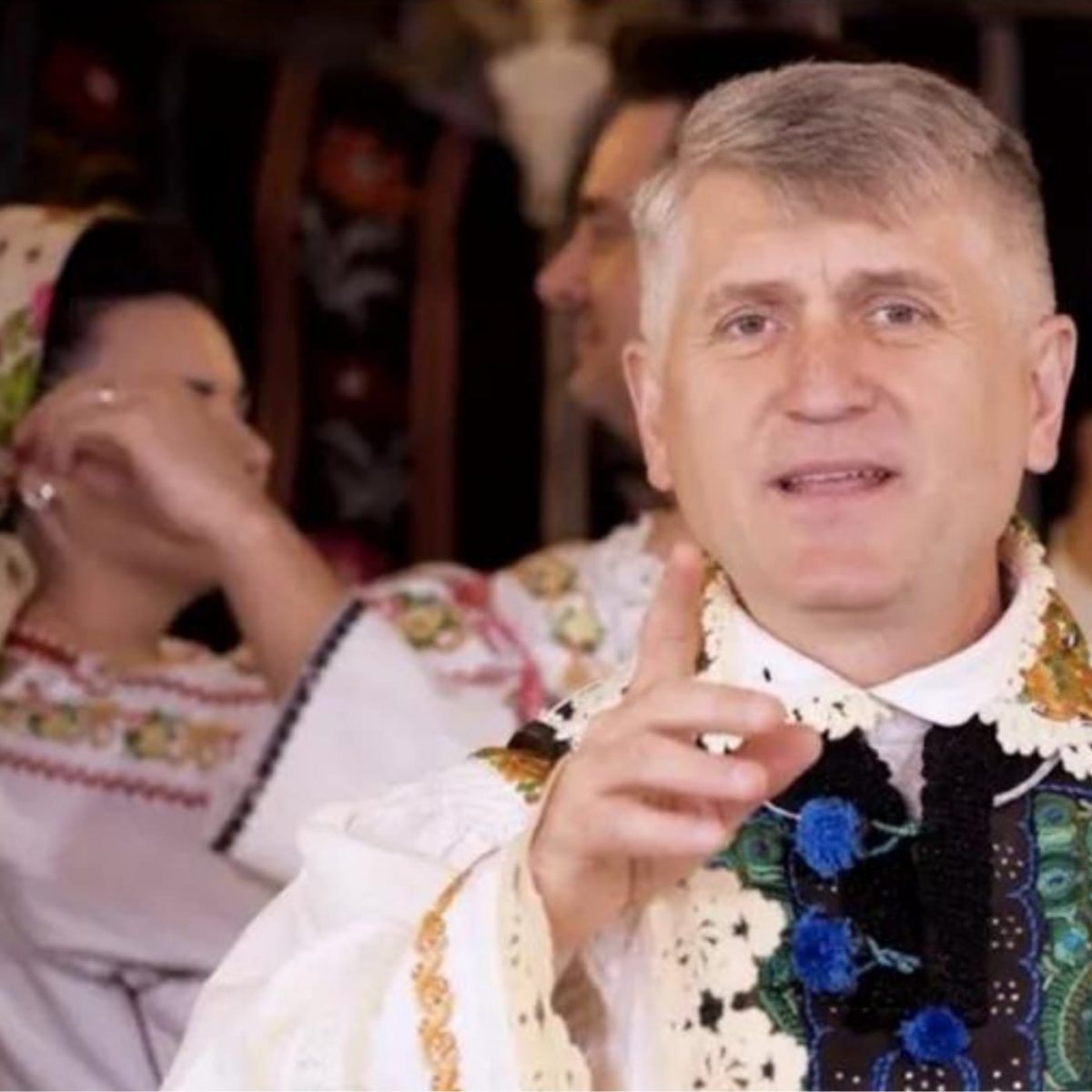 Cristian Pomohaci, gest controversat în timpul unui spectacol: “Ai silicoane?”