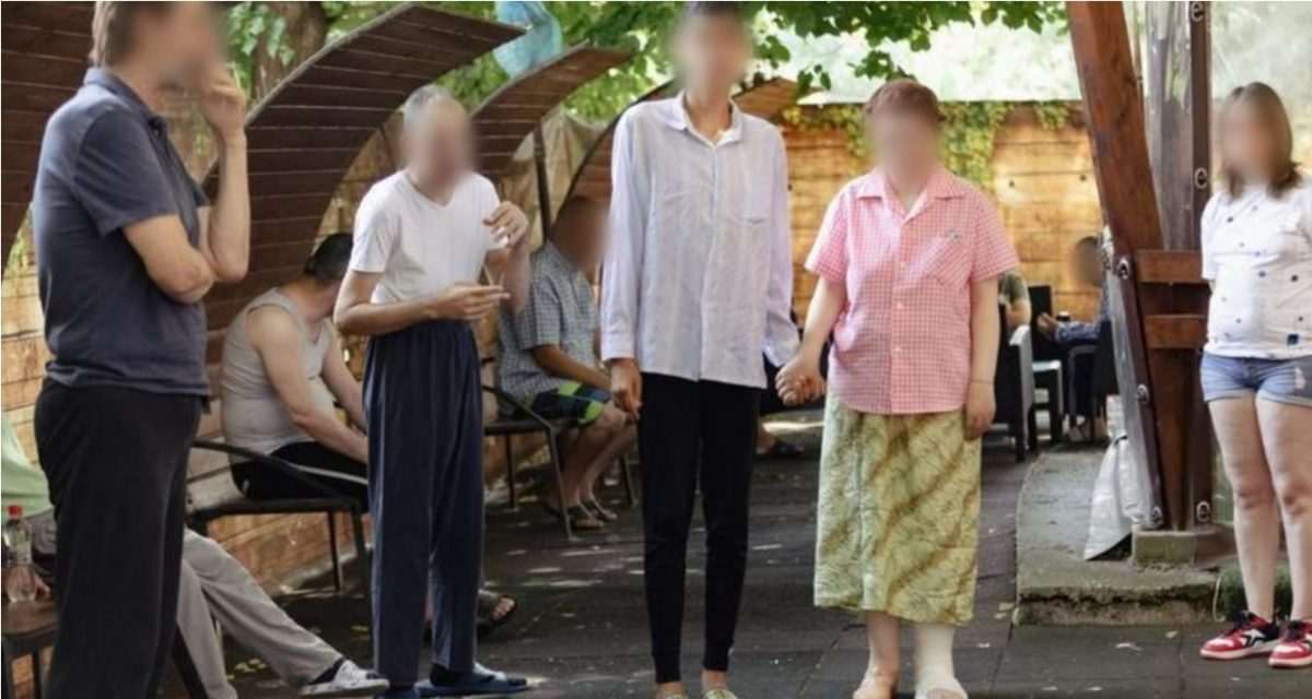 Bătrânii închiși în azilele groazei, marcați de abuzuri: ”Mi-e frică să mai mănânc”