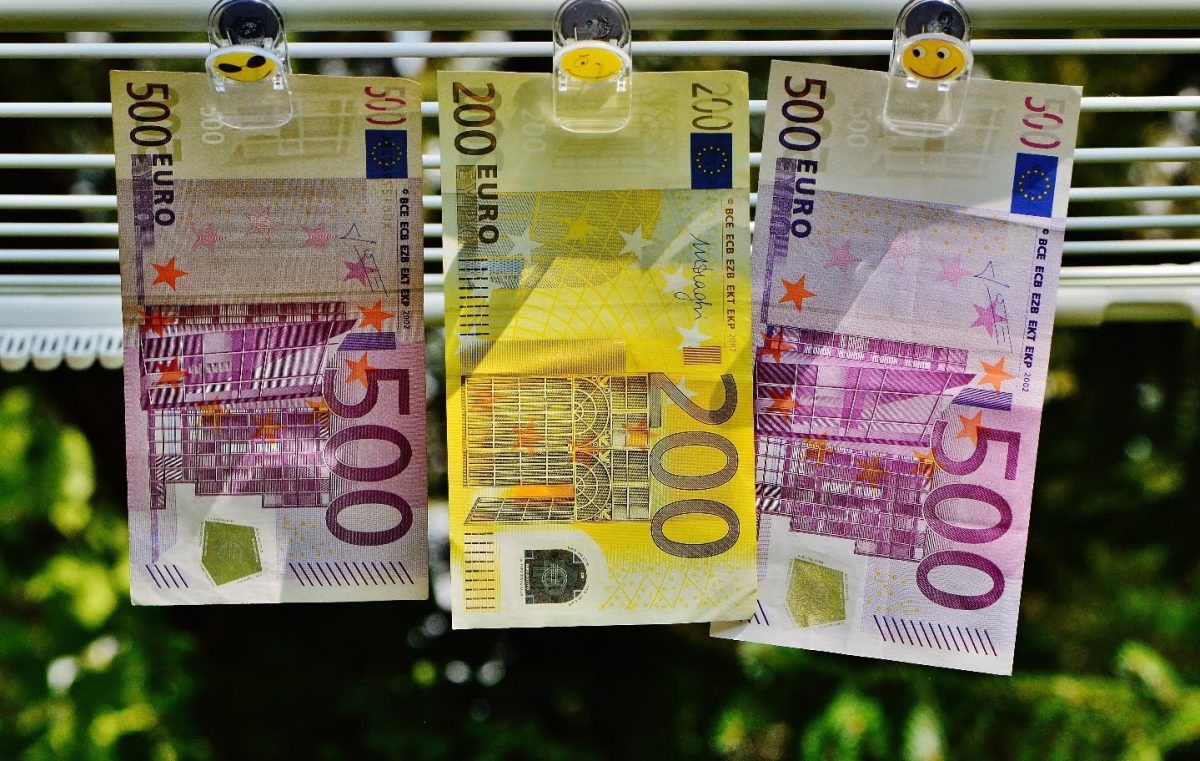 Cursul valutar pentru ziua de marți, 19 decembrie 2023: Cotațiile pentru moneda euro, dar și pentru celelalte valute