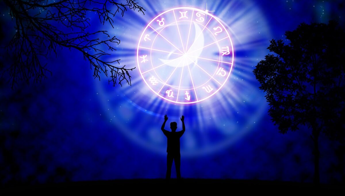 Horoscop săptămânal 15-21 aprilie 2024. Racii au nevoie de ajutor, nu se mai pot descurca în această situație