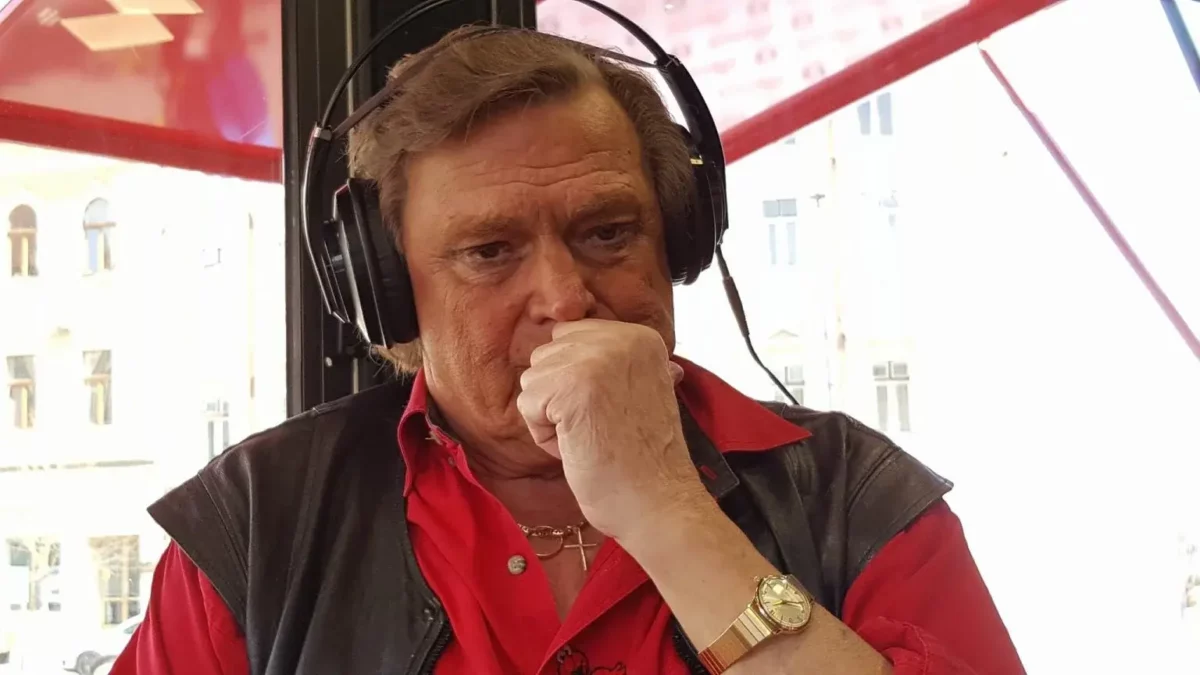 Mesajul său a stârnit un val de reacții. Ce a postat Florin Piersic Jr. în timp ce tatăl său e pe patul de spital