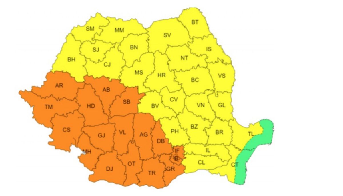 ANM a emis o atenționare meteo cod portocaliu și galben. Stați în case!