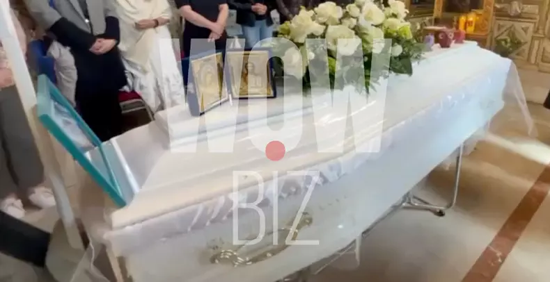 Minerva a fost înmormântată la Arad, orașul ei natal. Valentin Dima ...