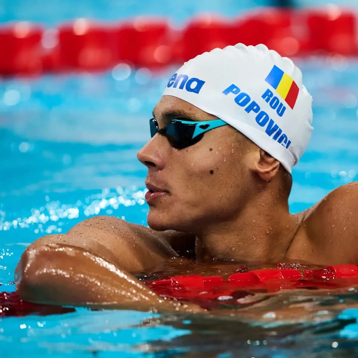 David Popovici, medalie de aur la Campionatele Europene U23. Campionul olimpic şi-a spulberat adversarii în proba de 200 m liber