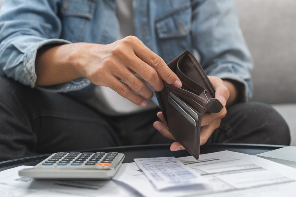 Data la care urmează să fie livrate pensiile, alocațiile și indemnizațiile în luna iunie 2025. Cine primește 296 de lei