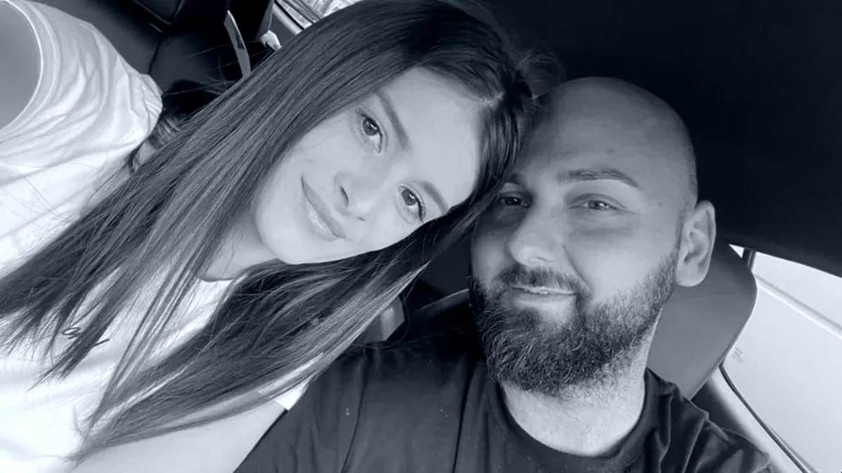 Văduvul Teodorei, prima declaraţie oficială despre tragedia prin care trece. „Trebuie să am grijă de fetiţă!”. Robert Wolf a fost incinerat