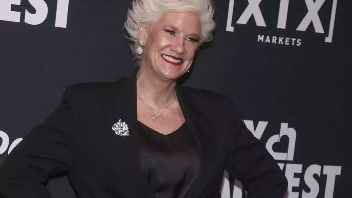 Chef Anne Burrell a murit la 55 de ani. Vedeta emisiunilor culinare din America a fost găsită în stare de inconștiență, în propria casă