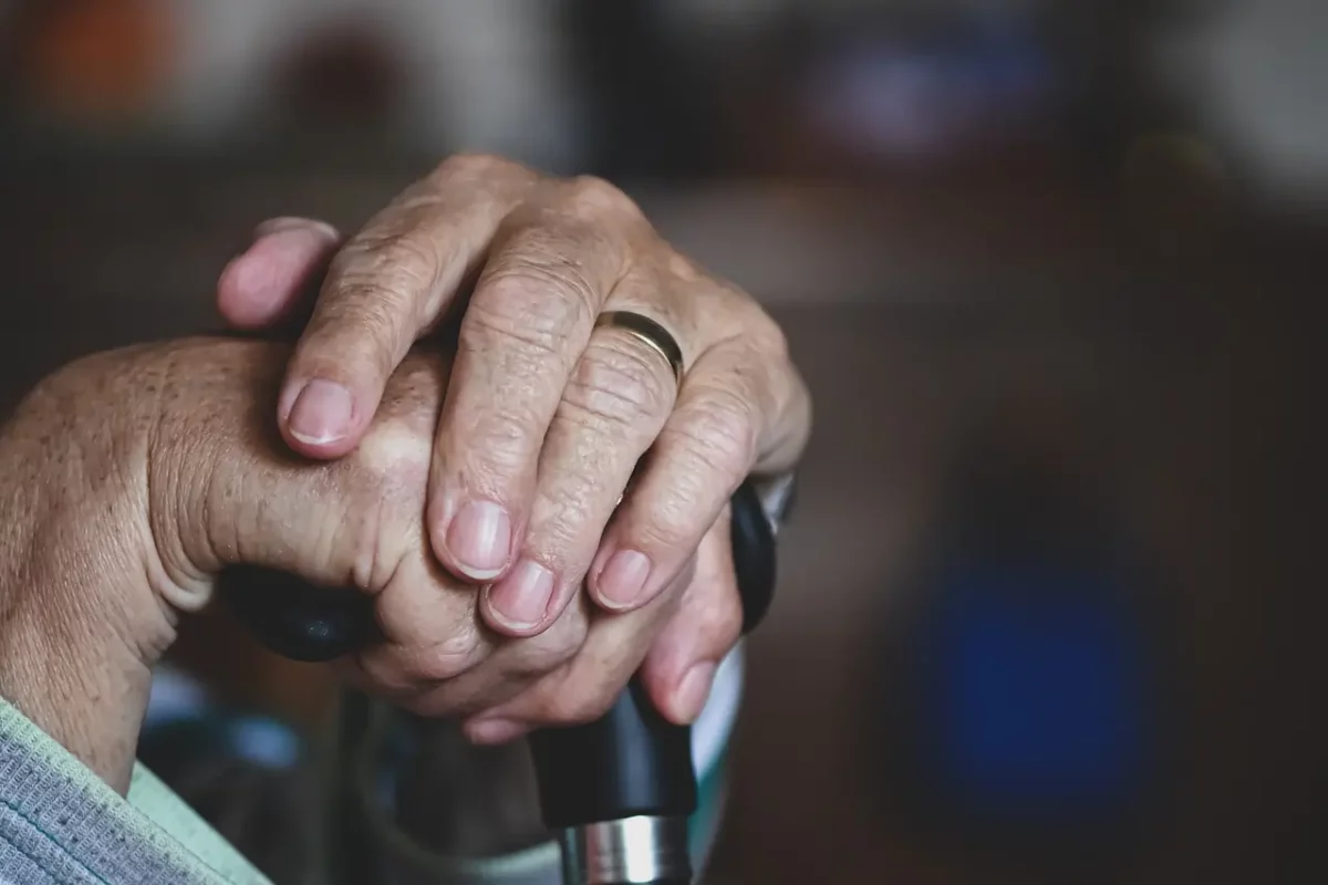 Pensionarii care vor pierde 420 de lei la pensie din 2026. Anularea indexării îi lovește direct