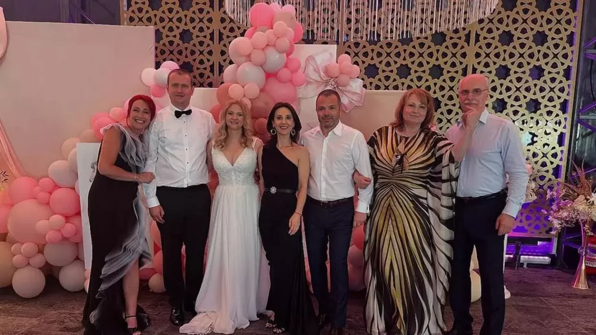 Mariana Bitang, soacră mare! Fiul ei, Andrei, s-a căsătorit! Cine este nora antrenoarei și a lui Octavian Bellu. Frumoasele gimnasticii românești s-au reunit!