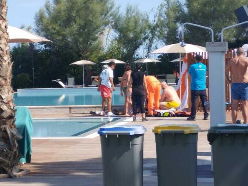 Noi imagini oficiale dramatice cu accidentul lui Felix Baumgartner. Sunt chiar cu aterizarea eșuată și piscina lângă care a murit