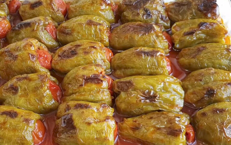 Ce pun gospodinele din Turcia in ardeii umpluti pentru a iesi gustosi si cu o savoare de neuitat. Ingredientul care face diferenta