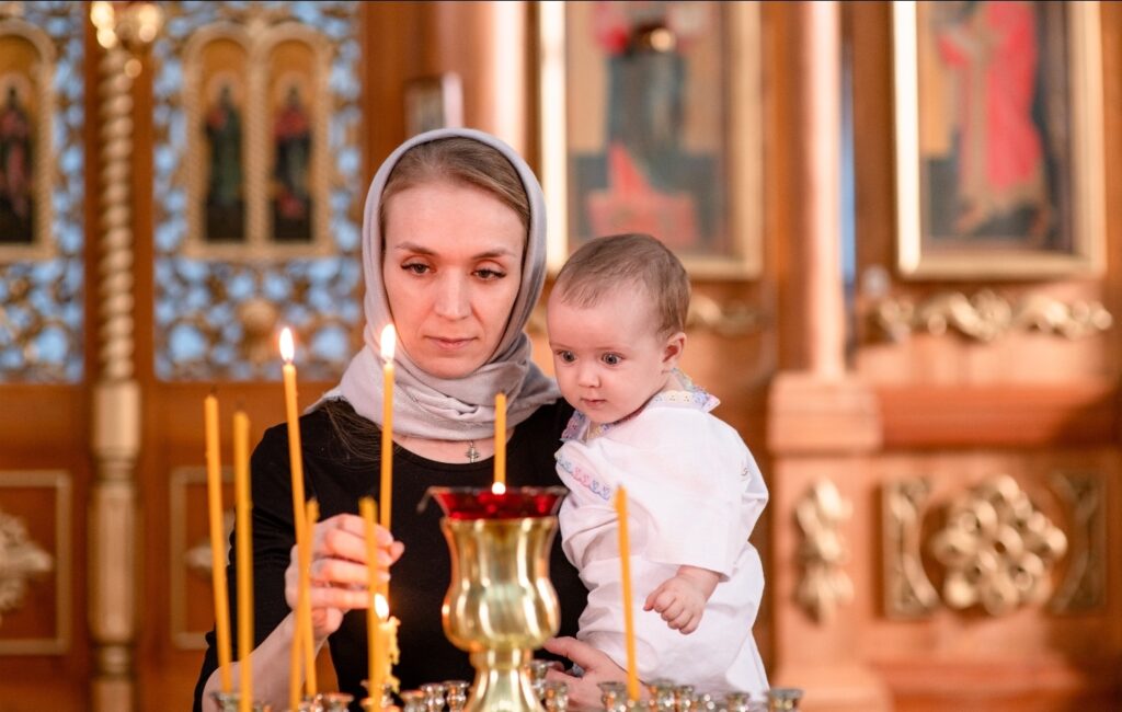Calendar ortodox pentru ziua de 3 iulie 2025: Este pomenit ocrotitorul tinerilor! Rugăciunea rostită pentru sănătatea familiei