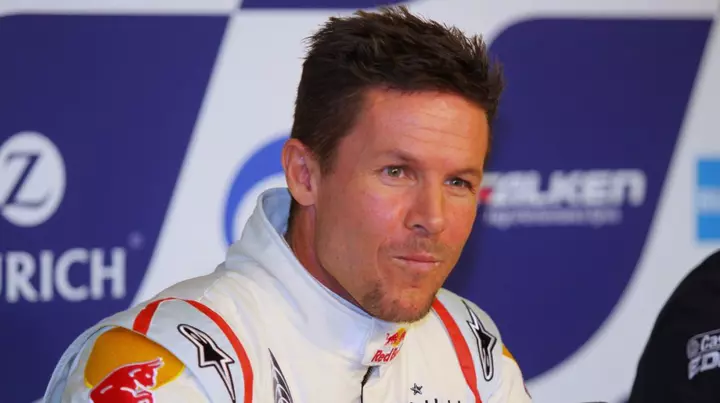 Care a fost cauza morții lui Felix Baumgartner. Medicii au spus că a făcut stop cardiac, dar expertiza tehnică susține altceva