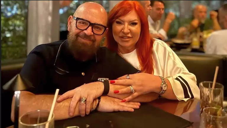 Cine este și cu ce se ocupă Iulia, soția lui Piedone. Sunt împreună de 37 de ani. Singurele poze de la nuntă
