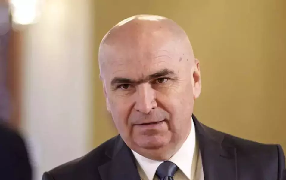 Cum justifică Ilie Bolojan decizia PNL de a elimina votul femeilor și al tinerilor în forurile de conducere ale PNL. Ce mai prevede noul statut al partidului
