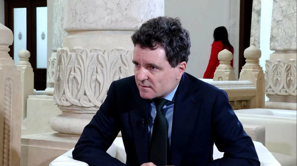 Nicusor Dan a semnat primele decrete, dupa anuntul despre sefii de la SRI si SIE