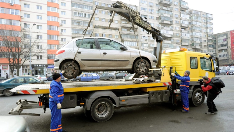 Avertisment pentru șoferi! Se ridică mașinile începând cu 25 august 2025!