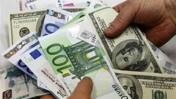 Schimbări importante pe piața valutară din România. Euro crește vertiginos