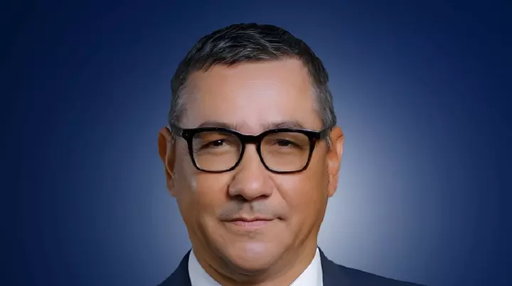 Victor Ponta susține că au scăzut toate salariile și pensiile: ”Fără ca cineva să vă spună direct. Fără nimeni la cârmă”. Cu cât s-ar fi micșorat, de fapt, veniturile