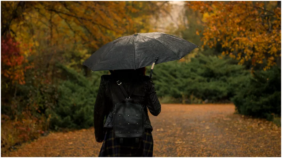 Toamna își intră în drepturi: ANM a emis un cod galben de vânt și anunță un val de răcire. Vor fi temperaturi cu minus