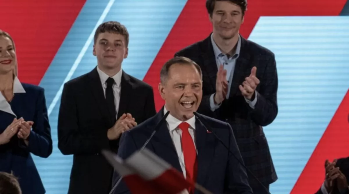 Decizia radicală luată de președintele Poloniei crează scandal în Europa. Unii îl felicită
