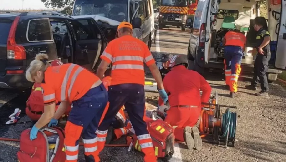 Accident teribil sunt cel puțin 15 victime. Autoritățile sunt disperate să salveze oamenii