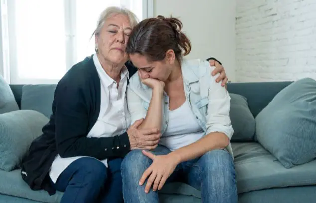 4 lucruri pe care nu trebuie să le spui niciodată la o înmormântare