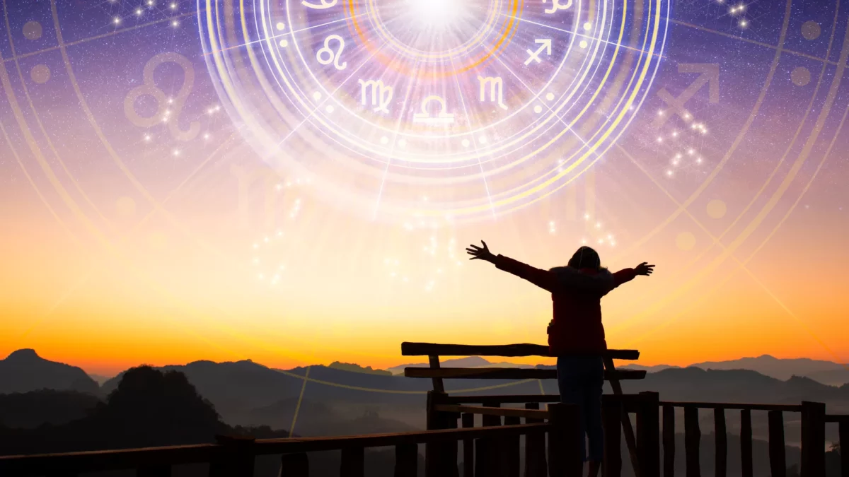 Horoscop weekend. VIAȚA devine mult mai BUNĂ pentru aceste 3 ZODII la finalul săptămânii