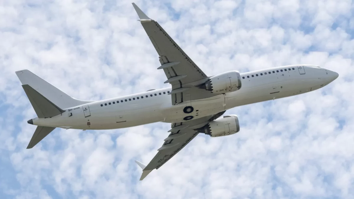 Fără precedent! Zboruri interzise și restricții de trafic aerian