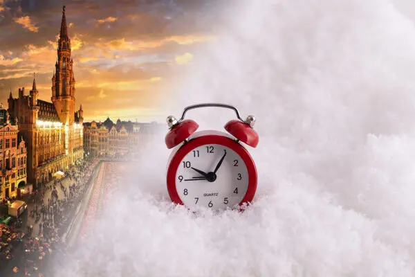 Ora de iarnă 2025. Când dăm ceasurile înapoi și cum ne afectează schimbarea orei