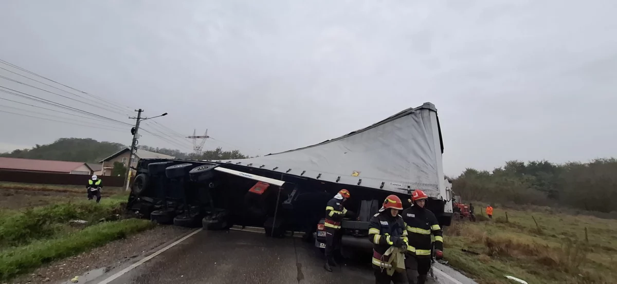 Accident cumplit la Drăgușeni! Victimă decapitată, două persoane inconștiente