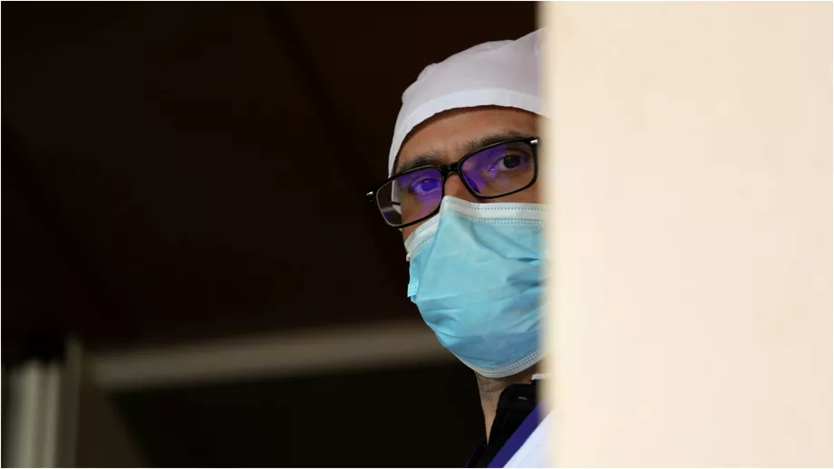 Alertă în spitale din cauza creșterii infectărilor cu Covid. Unde a fost reintrodusă obligativitatea purtării măștii