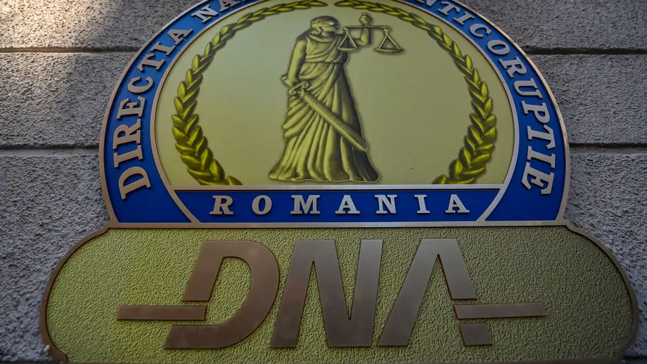 Marius Isăilă a fost reținut de DNA pentru corupție. Fostul senator PSD i-ar fi promis un milion de euro ministrului Apărării