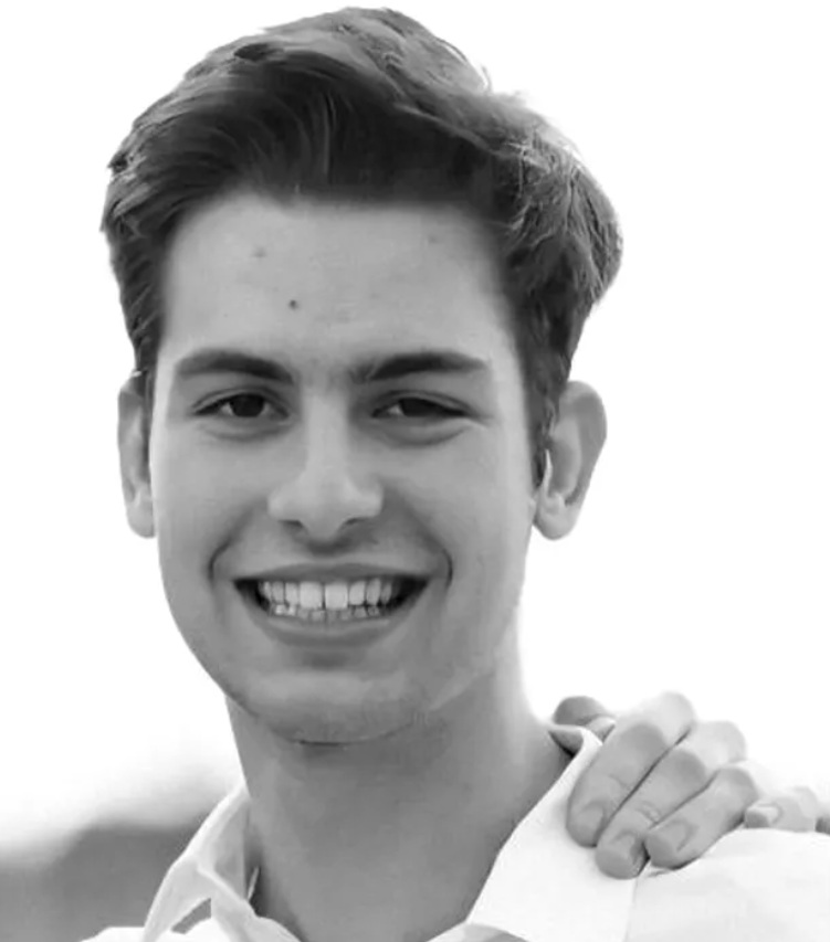 Cauza morții lui Marco, elevul de 18 ani găsit mort în casă după ce s-a întors de la un majorat