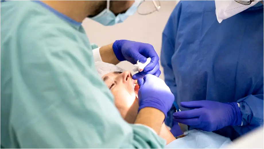 Schimbare majoră în sistemul medical. Spitalele publice ar putea oferi servicii stomatologice
