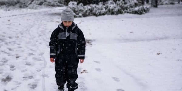 Mărturia șoferului care a coborât un copil de 11 ani din autobuz din cauza unui bilet greșit. Minorul a mers pe jos șase kilometri prin zăpadă