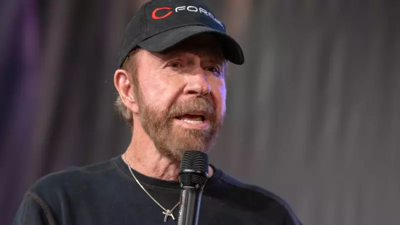 Chuck Norris a fost internat de urgență în spital. Actorul a împlinit 86 de ani