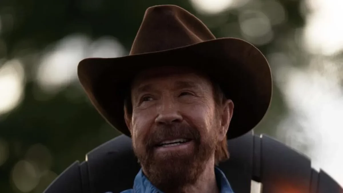 A murit Chuck Norris, actorul american celebru pentru filmele de acțiune în care juca personaje indestructibile