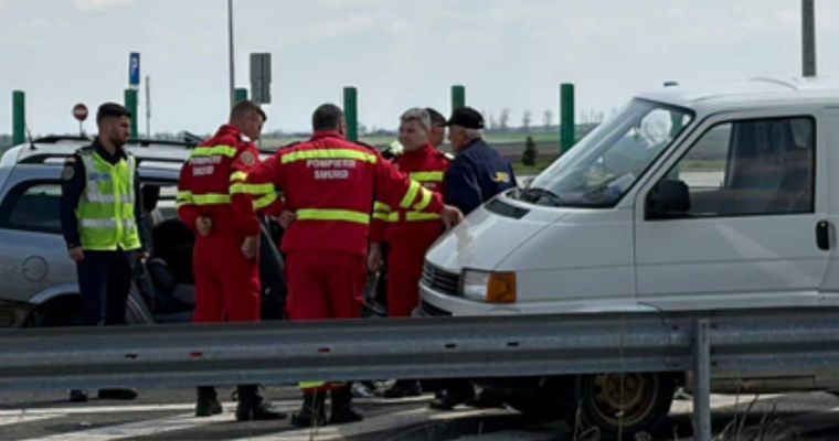 BREAKING NEWS Două persoane și-au pierdut viața pe loc, pe A7, în Buzău. Traficul este blocat