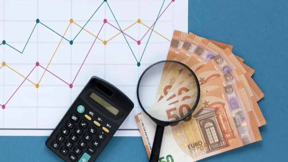 Avertisment economic pentru români! Scenariul în care euro ar putea ajunge la 7 lei