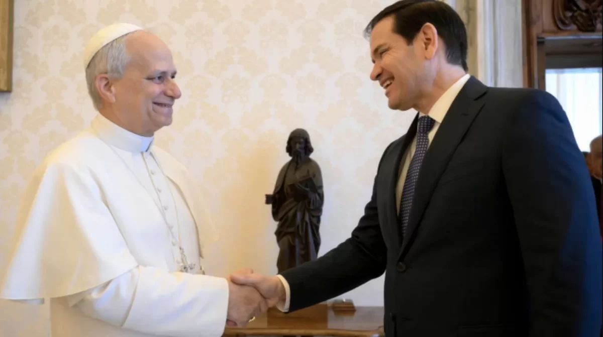 Vaticanul se cutremură! Trump l-a trimis peste Papa Leon pe…