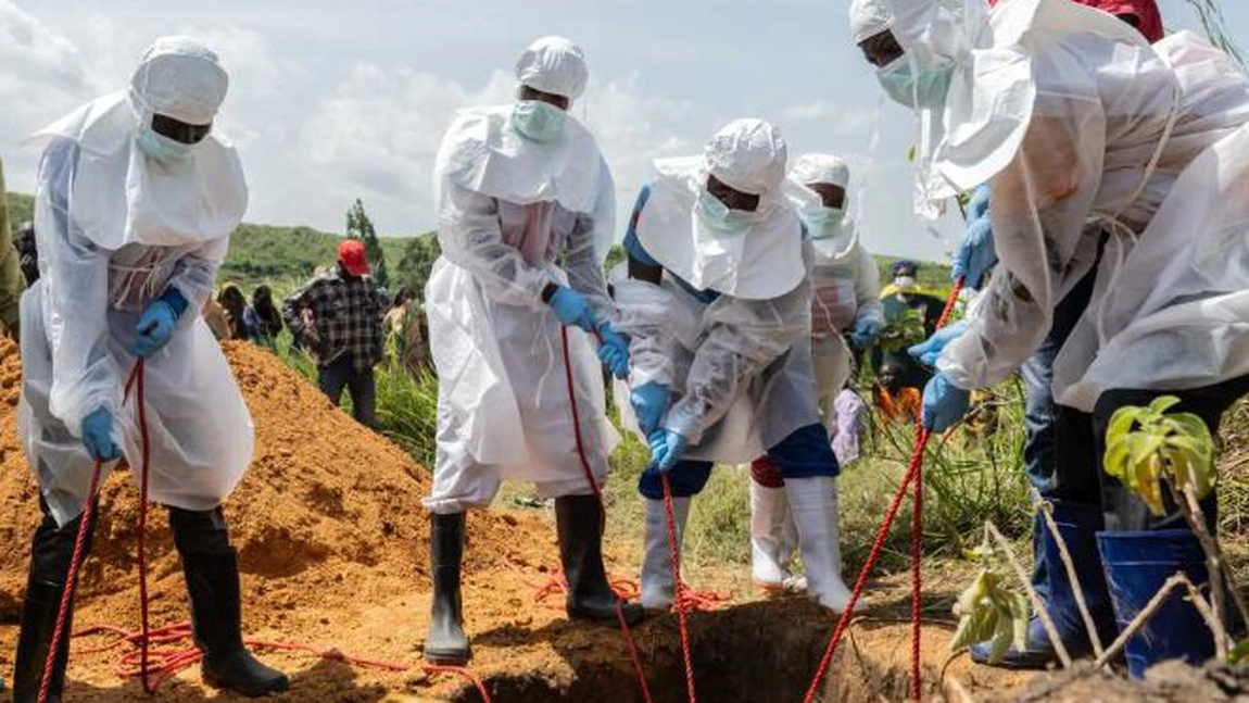 OMS a ridicat alerta la nivelul maxim! „Epidemia de Ebola se propagă rapid!”