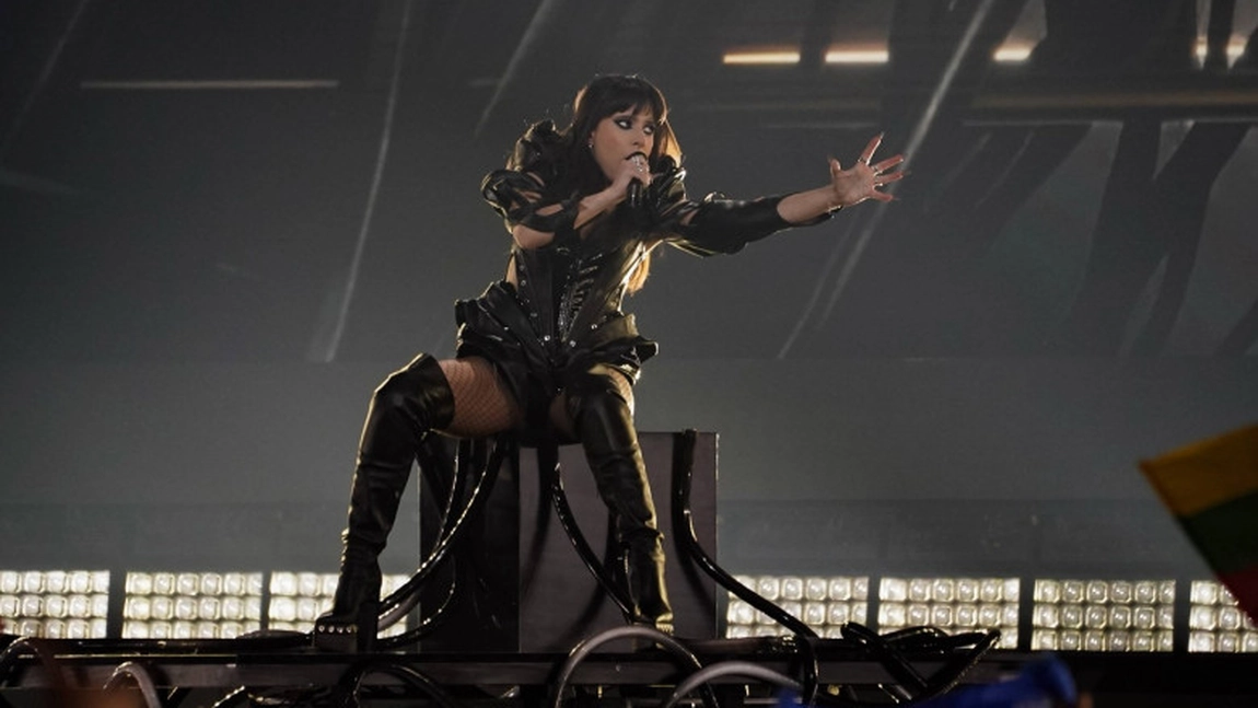 România, din nou în finala Eurovision după doi ani de absență. Alexandra Căpitănescu a impresionat Europa cu „Choke Me”