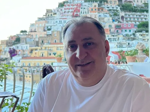 Vali Vijelie pune capăt speculațiilor apărute după dezvăluirile liderului interlop: “Când am aflat ca a avut o relație cu Sile, ne-am despărțit”