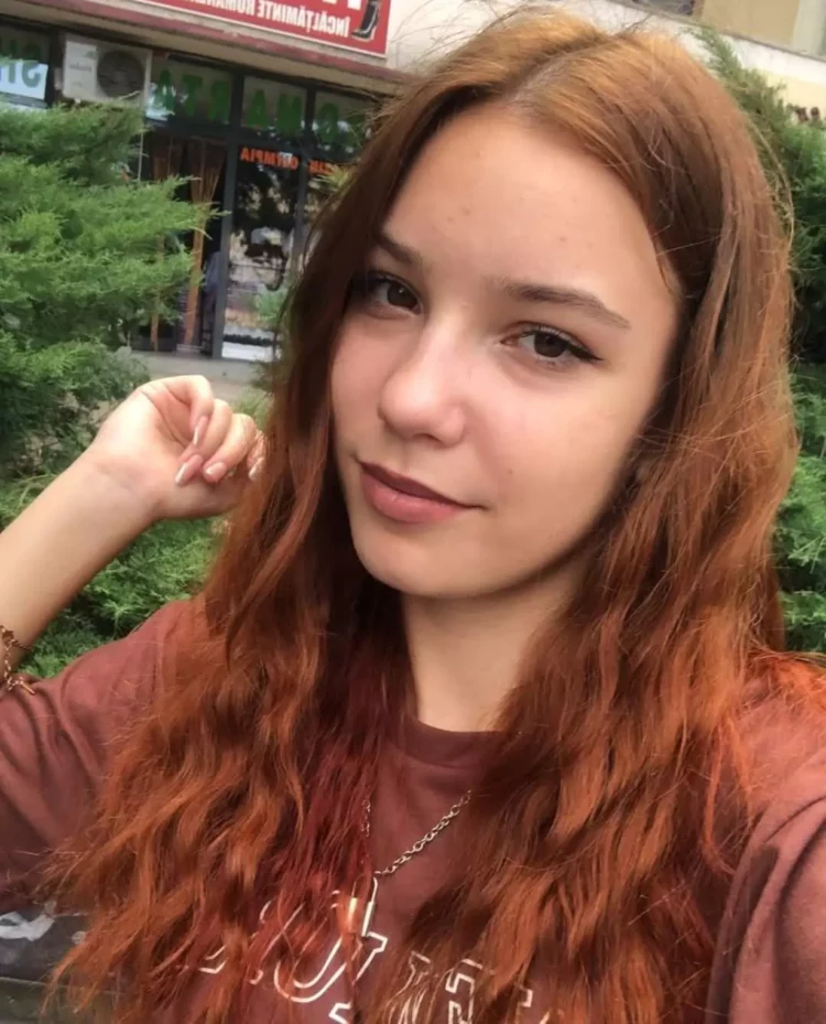 Ancheta poliției după moartea unei tinere de 18 ani, găsită într-o locuință din Tulcea