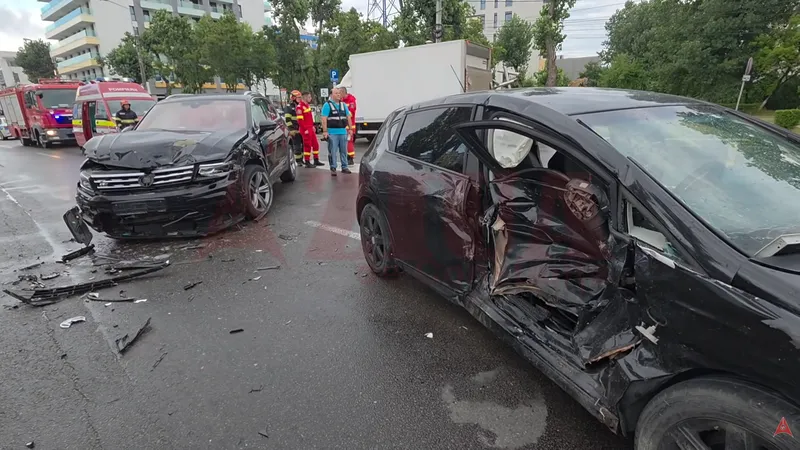 Accident rutier la intrarea în stațiunea Mamaia. Cinci persoane implicate, printre care și doi copii