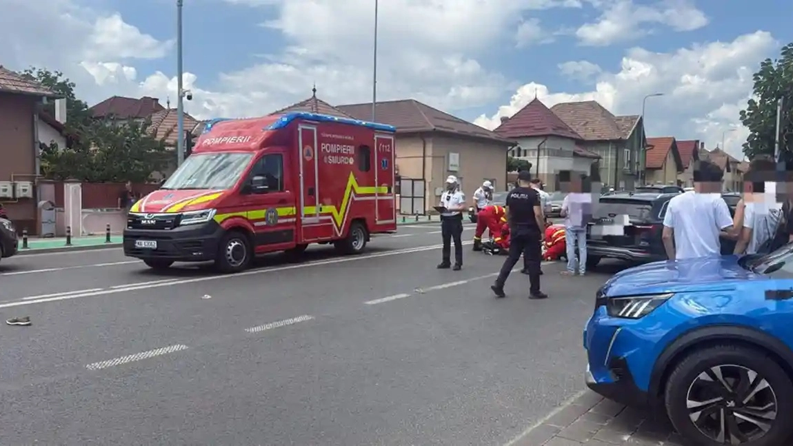 O femeie a murit după a fost lovită în plin pe trecerea de pietoni. Imagini șocante de la locul accidentului