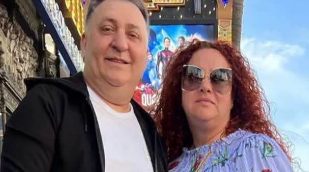 Scandal monstru in familia lui Vali Vijelie! Soția lui a fost sunată de amantă: “Este la hotel cu o starletă…”